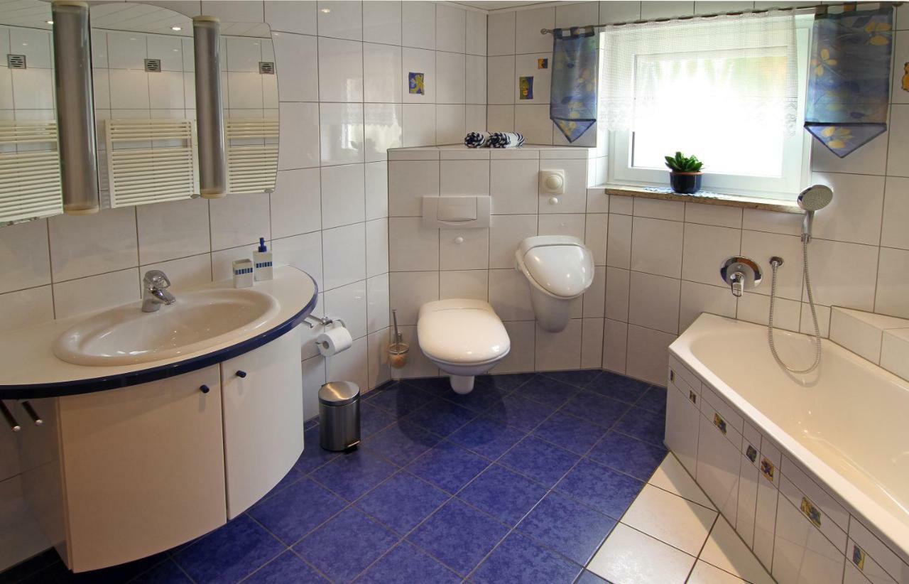 Ferienwohnung Firmenich Schwirzheim Екстер'єр фото