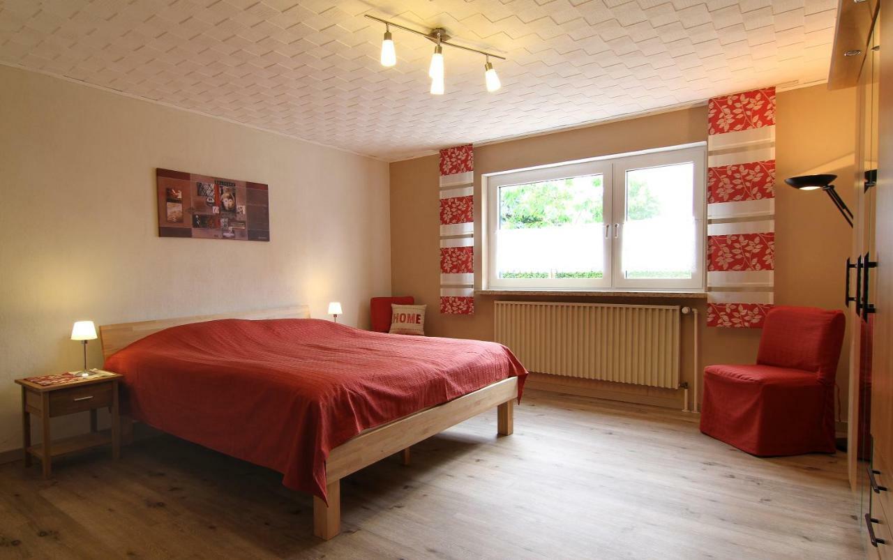 Ferienwohnung Firmenich Schwirzheim Екстер'єр фото
